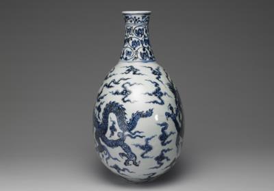 图片[2]-Flask with dragon and cloud decoration in underglaze blue, Ming dynasty, Yongle reign (1403-1424)-China Archive